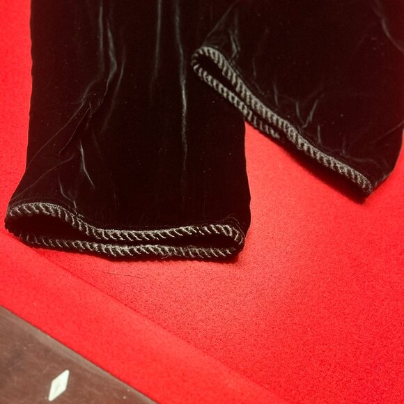 Vintage Black Velvet Wide-Leg Pants w/ Satin Waist & Cord Hem – Size 10 - Picture 4 of 9